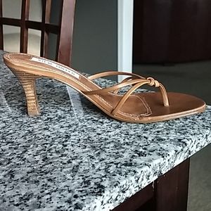 NEW STEVE MADDEN HEELED SANDALS